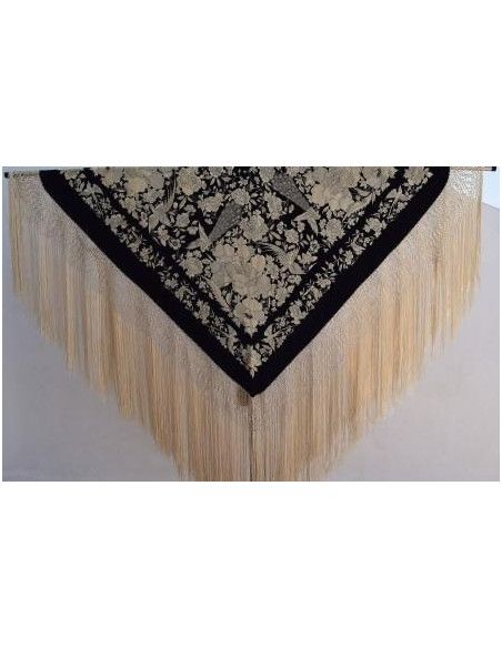 Mantón bordado a mano en seda 140cm