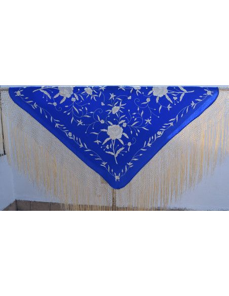 Mantón bordado a mano en seda 115 cm