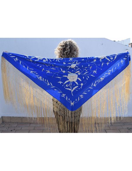 Mantón bordado a mano en seda 115 cm