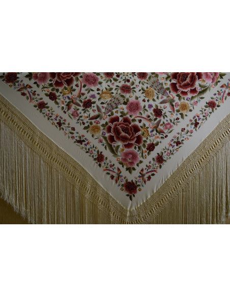 Mantón bordado a mano en seda 140cm