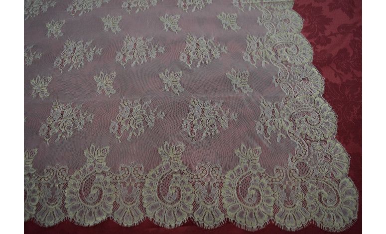 Mantilla bordada a máquina oro 100*220