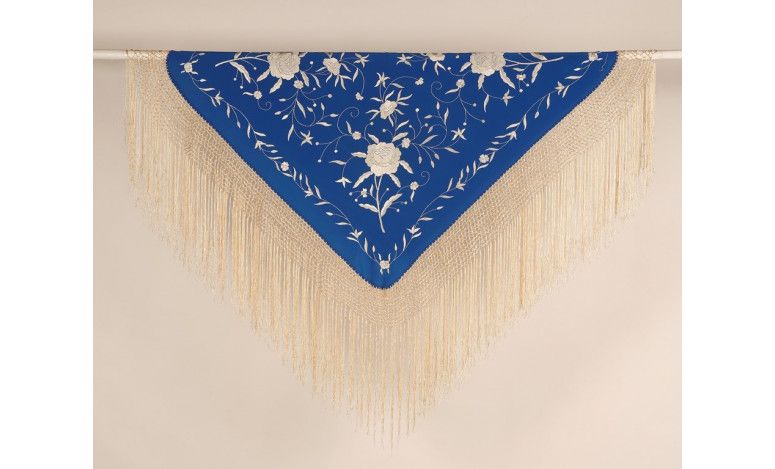 Mantón bordado a mano en seda 115 cm