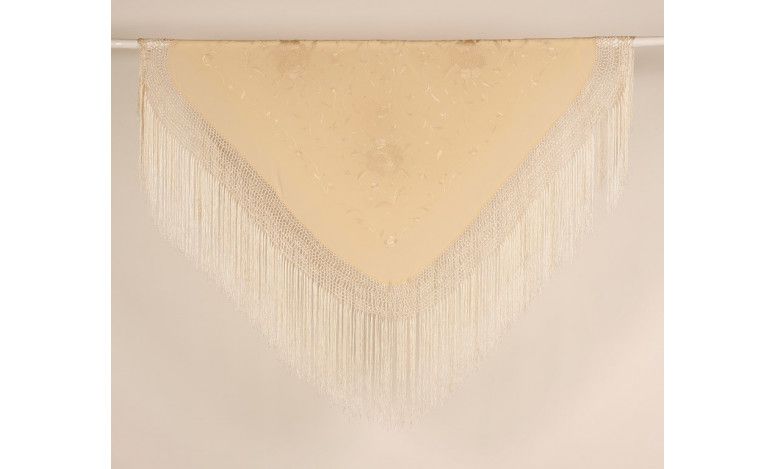 Mantón bordado a mano en seda 115 cm