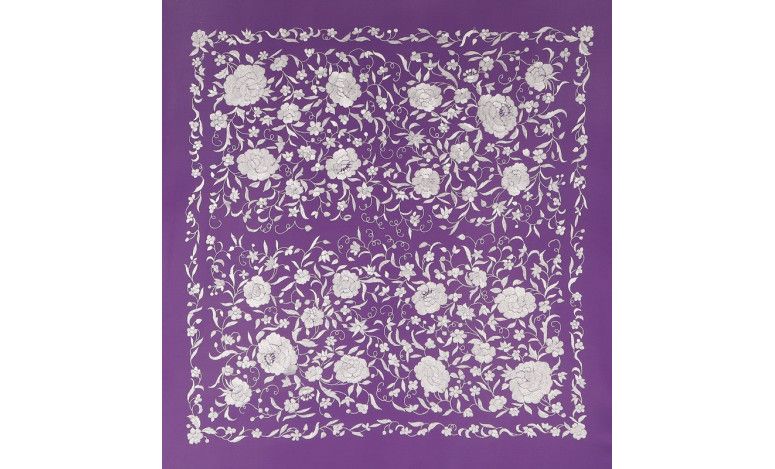 Mantón bordado a mano en seda 100 cm