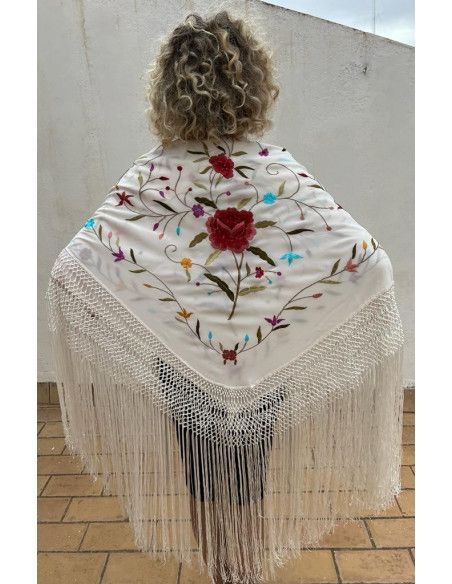 Mantón bordado a mano en seda 115 cm