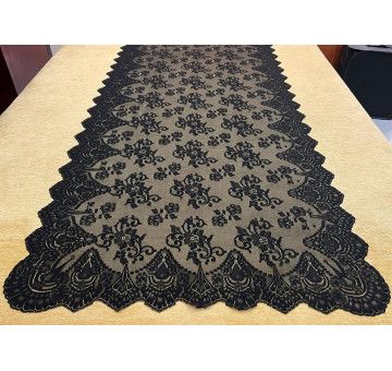 Mantilla bordada a máquina 100*220