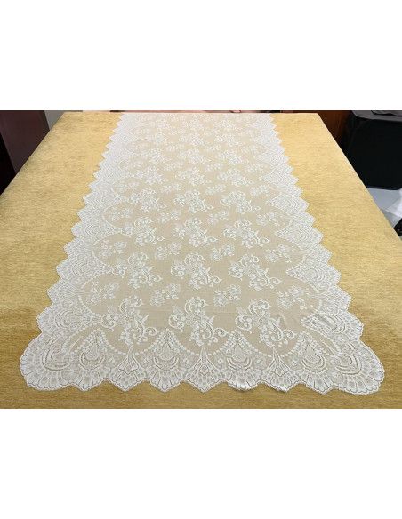 Mantilla bordada a máquina 100*220