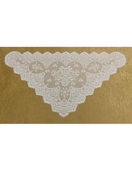 Mantilla triangular bordada a máquina