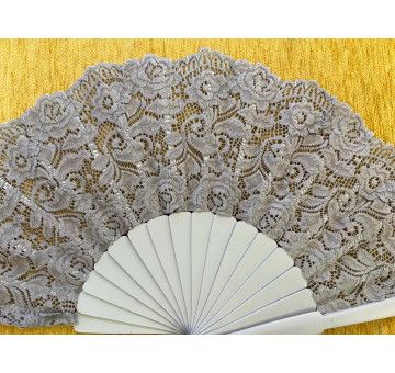 Abanico blonda gris perla 2