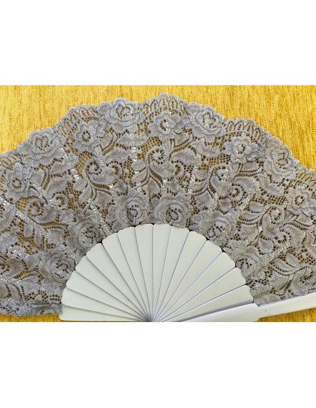 Abanico blonda gris perla