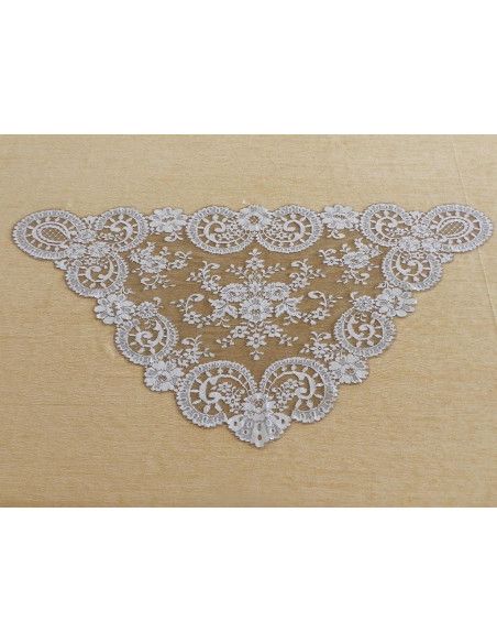 Mantilla triangular