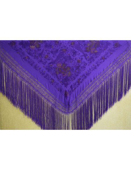 Mantón bordado a mano en seda 140cm