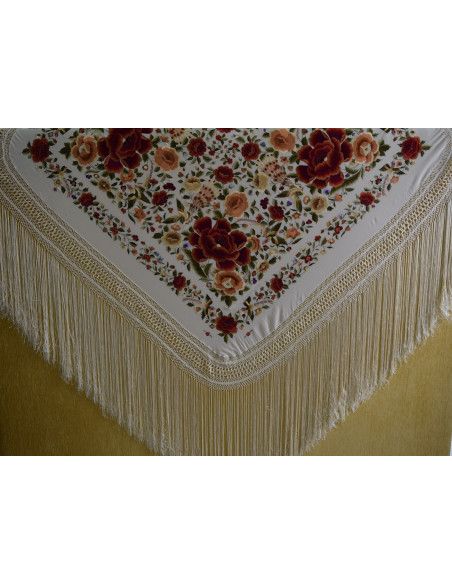 Mantón bordado a mano en seda 140cm