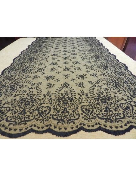 Mantilla bordada a mano en seda 120*240
