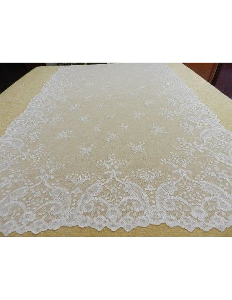 Mantilla bordada a mano en seda 120*240