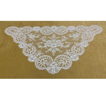 Mantilla triangular 2
