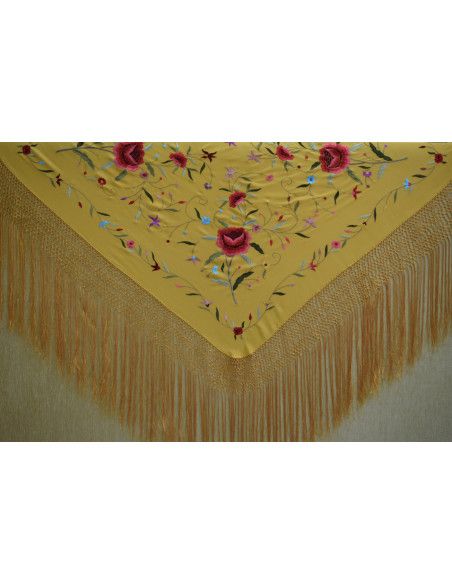 Mantón bordado a mano en seda 115 cm