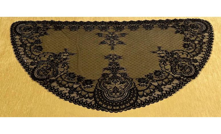 Mantilla máquina media luna