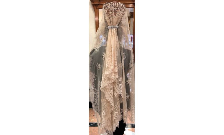 Oferta mantilla + peina