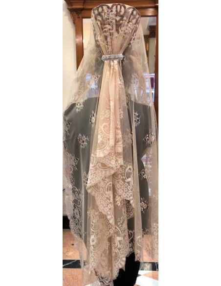Oferta mantilla + peina