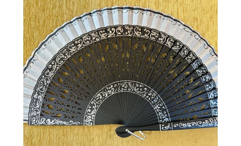 Abanico liso calado