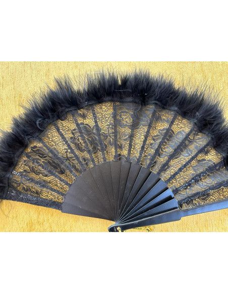 Abanico encaje negro con plumas