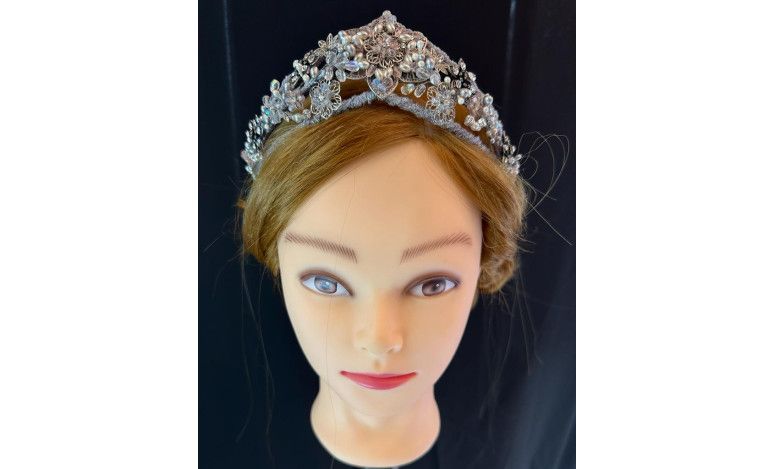 Tiara plata cristal y nacar