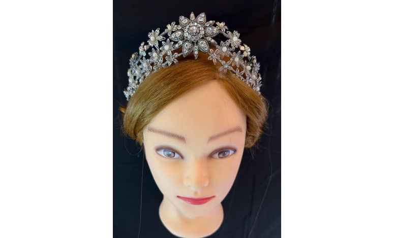 Tiara flores filigrana