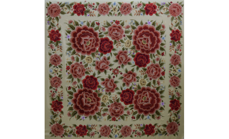 Mantón bordado a mano en seda 140 cm