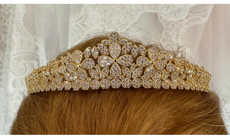 Tiara dorada