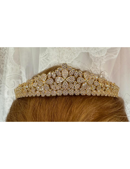 Tiara dorada