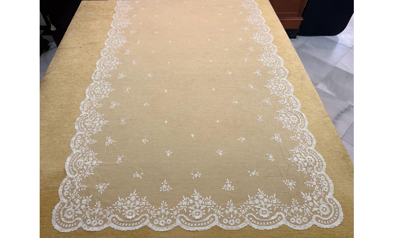 Mantilla mano seda