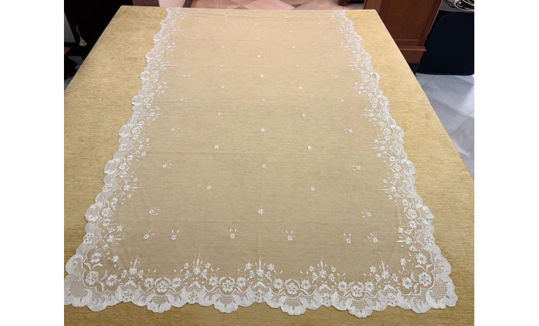 Mantilla mano seda