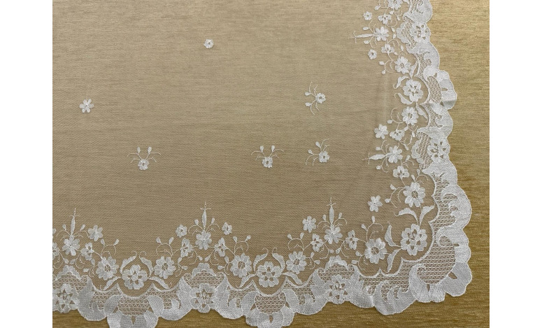 Mantilla mano seda