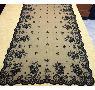 Mantilla mano seda