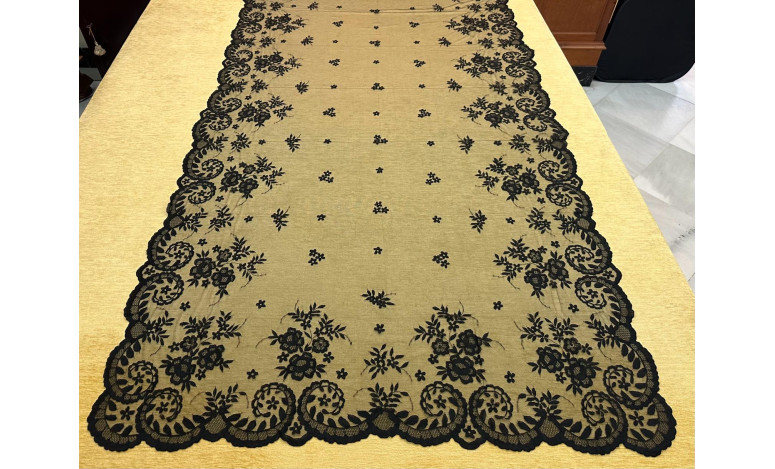 Mantilla mano seda
