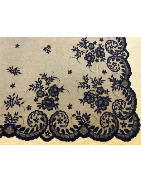 Mantilla mano seda