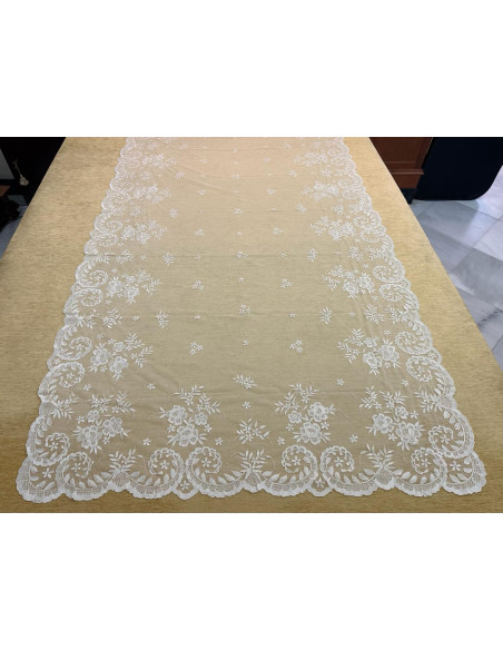 Mantilla mano seda