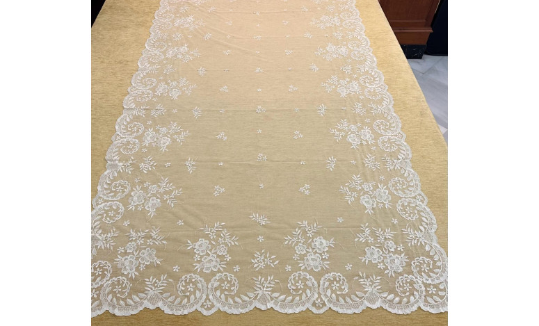 Mantilla mano seda