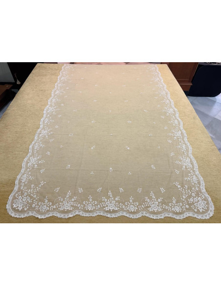 Mantilla mano seda
