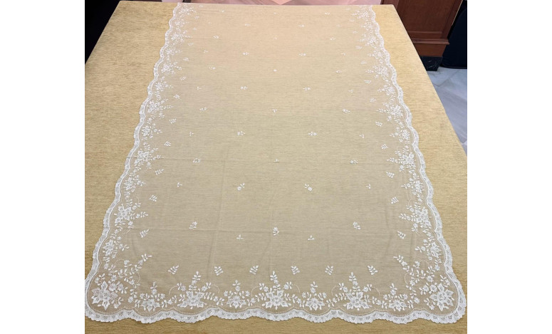 Mantilla mano seda