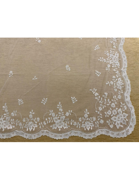 Mantilla mano seda