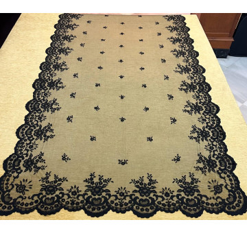 Mantilla mano seda