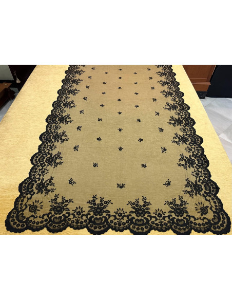 Mantilla mano seda