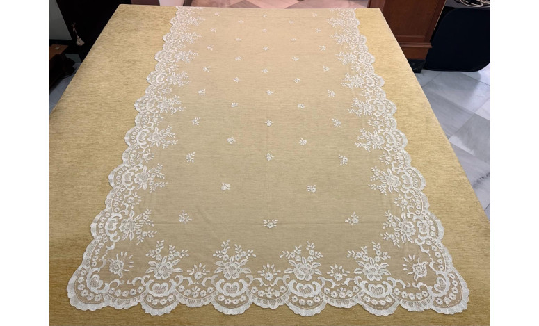 Mantilla mano seda