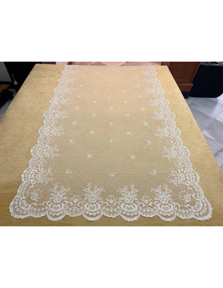 Mantilla mano seda