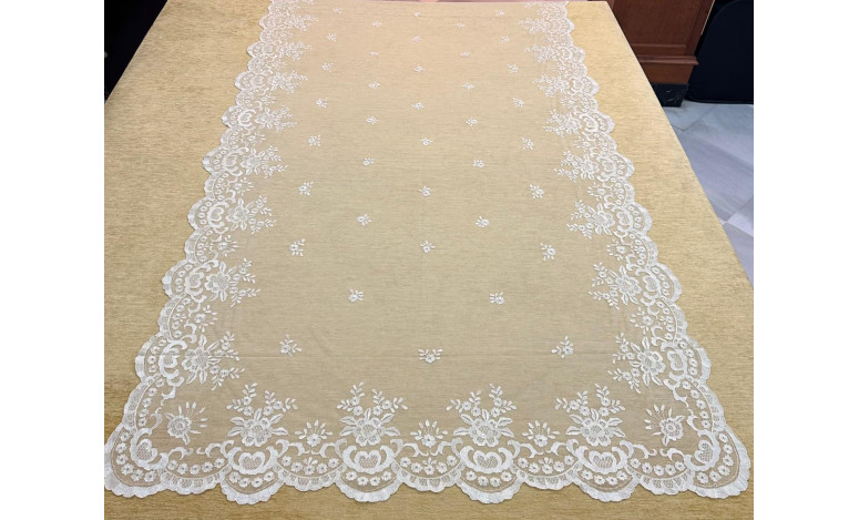 Mantilla mano seda