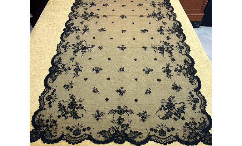 Mantilla mano seda