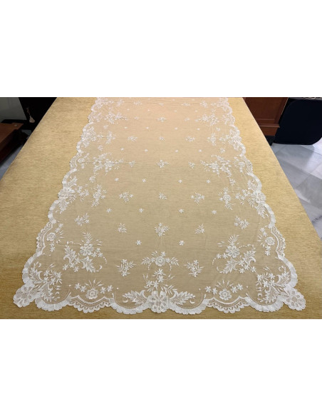 Mantilla mano seda