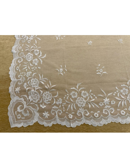 Mantilla mano seda